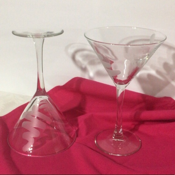 Two (2) Etched Christmas Tree Design 8.5 oz. Martini Glasses - Picture 3 of 9